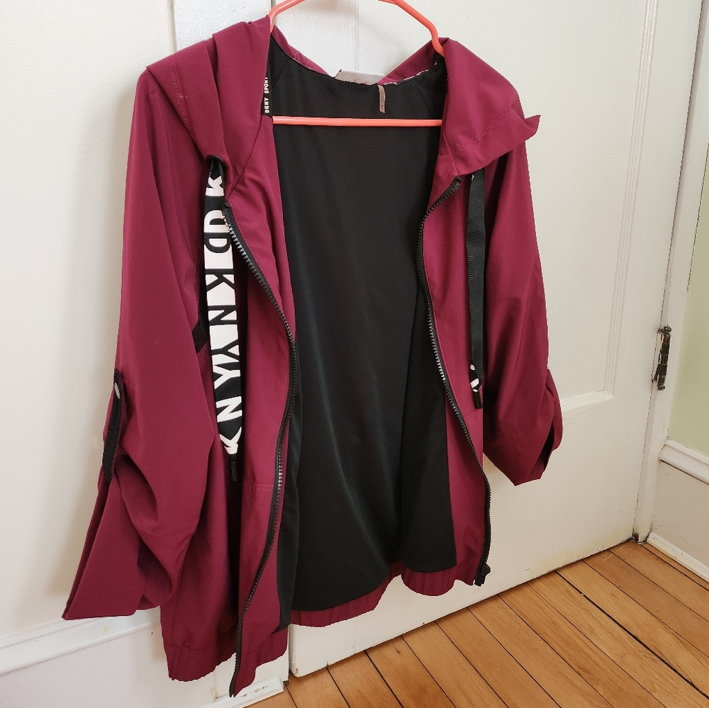 DKNY windbreaker - Picture 6 of 6